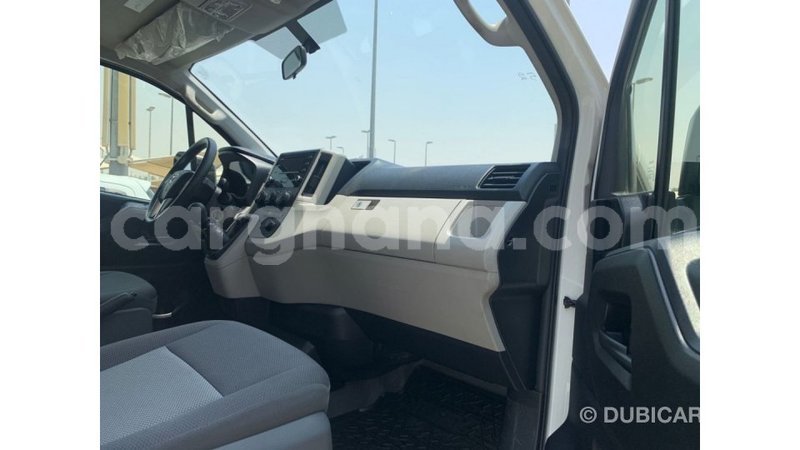 Big with watermark toyota hiace ashanti import dubai 47797