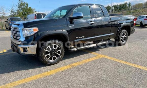 Sayi Na hannu Toyota Tundra Black Mota in Accra a Greater Accra