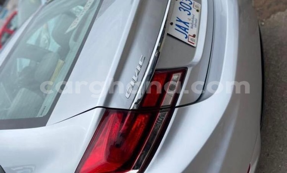 Sayi Na hannu Honda Civic Azurfa Mota in Accra a Greater Accra Sayi Na hannu Honda Civic Azurfa Mota in Accra a Greater Accra