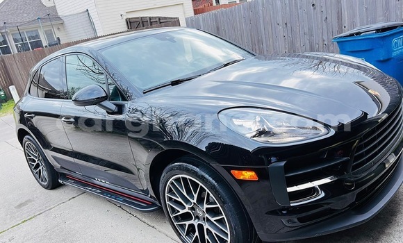 Buy Used Porsche Macan Black Car in Accra in Greater Accra
