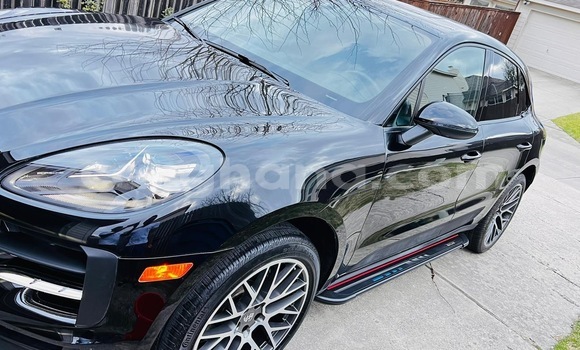 Buy Used Porsche Macan Black Car in Accra in Greater Accra Buy Used Porsche Macan Black Car in Accra in Greater Accra