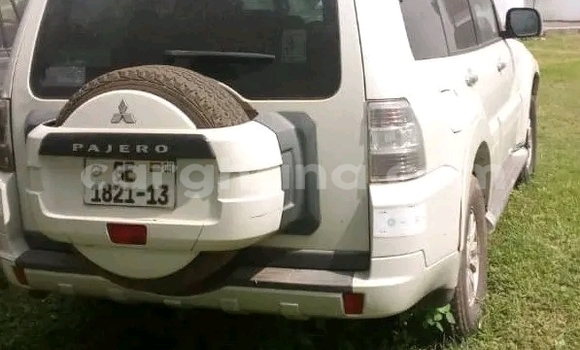 Buy Used Mitsubishi Pajero White Car in Accra in Greater Accra Buy Used Mitsubishi Pajero White Car in Accra in Greater Accra