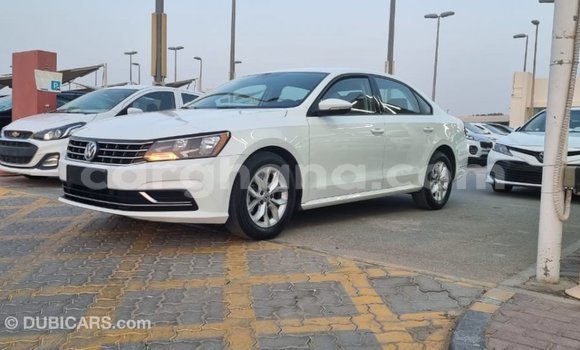 Ra Imported Volkswagen Passat funfun Ọkọ̀ in Import - Dubai ni Ashanti Ra Imported Volkswagen Passat funfun Ọkọ̀ in Import - Dubai ni Ashanti