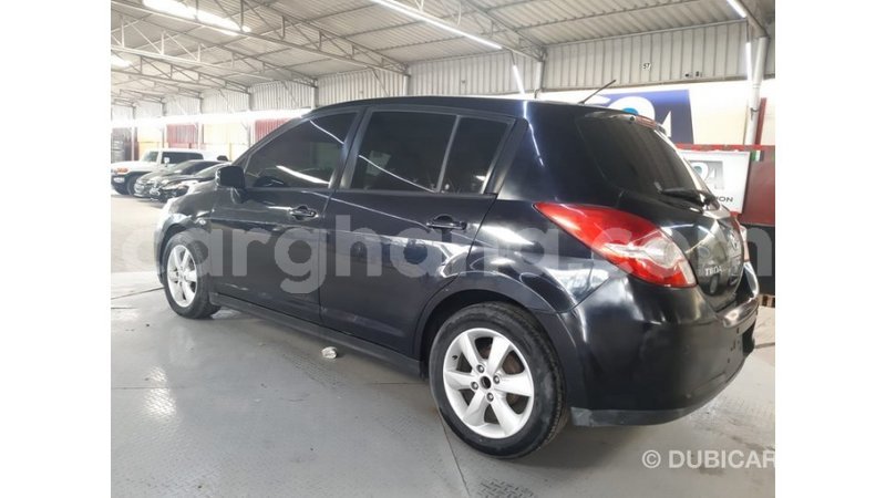 Big with watermark nissan tiida ashanti import dubai 47867