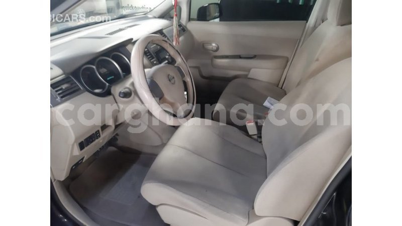 Big with watermark nissan tiida ashanti import dubai 47867