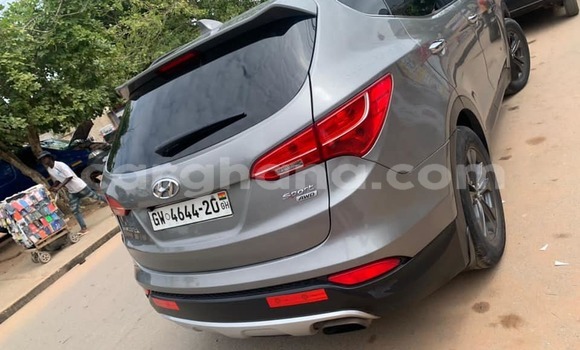 Buy Used Hyundai Santa Fe Silver Car in Accra in Greater Accra Buy Used Hyundai Santa Fe Silver Car in Accra in Greater Accra