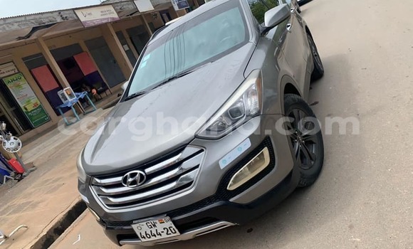 Buy Used Hyundai Santa Fe Silver Car in Accra in Greater Accra Buy Used Hyundai Santa Fe Silver Car in Accra in Greater Accra