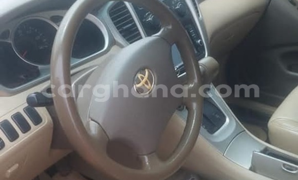 Buy Used Toyota Highlander Green Car in Accra in Greater Accra Buy Used Toyota Highlander Green Car in Accra in Greater Accra