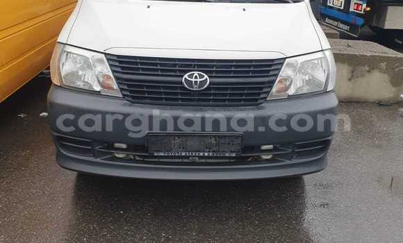 Ra Àlòkù Toyota Hiace funfun Ọkọ̀ in Accra ni Greater Accra