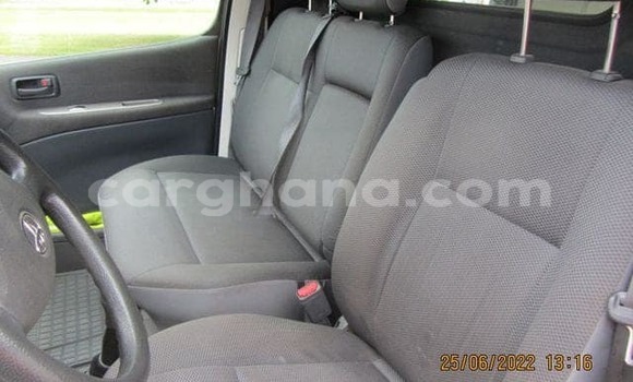 Buy Used Toyota Hiace White Car in Accra in Greater Accra Buy Used Toyota Hiace White Car in Accra in Greater Accra