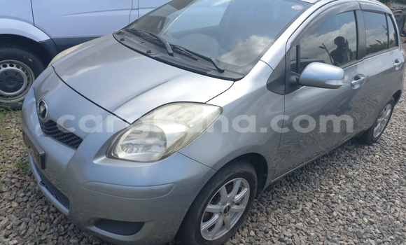 Buy Used Toyota Vitz Silver Car in Accra in Greater Accra Buy Used Toyota Vitz Silver Car in Accra in Greater Accra