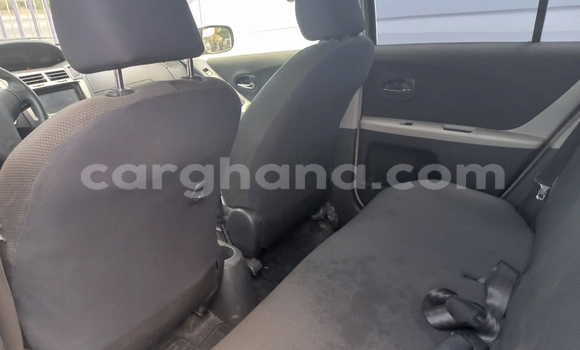 Sayi Na hannu Toyota Vitz Azurfa Mota in Accra a Greater Accra Sayi Na hannu Toyota Vitz Azurfa Mota in Accra a Greater Accra