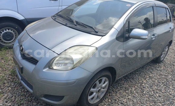 Sayi Na hannu Toyota Vitz Azurfa Mota in Accra a Greater Accra Sayi Na hannu Toyota Vitz Azurfa Mota in Accra a Greater Accra