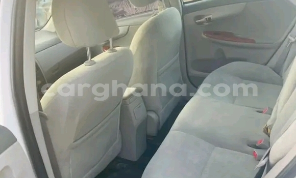 Sayi Na hannu Toyota Corolla II White Mota in Accra a Greater Accra Sayi Na hannu Toyota Corolla II White Mota in Accra a Greater Accra