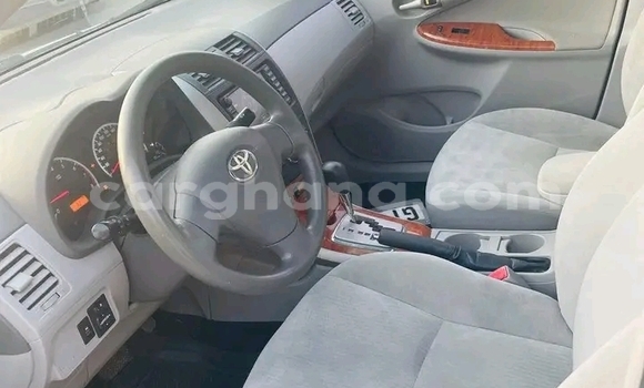 Sayi Na hannu Toyota Corolla II White Mota in Accra a Greater Accra Sayi Na hannu Toyota Corolla II White Mota in Accra a Greater Accra