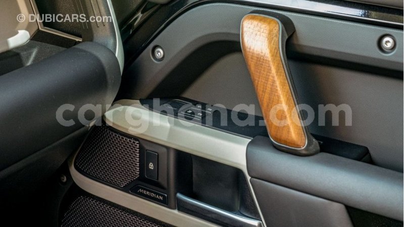 Big with watermark land rover defender ashanti import dubai 47936