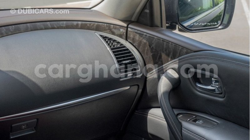 Big with watermark nissan patrol ashanti import dubai 47937