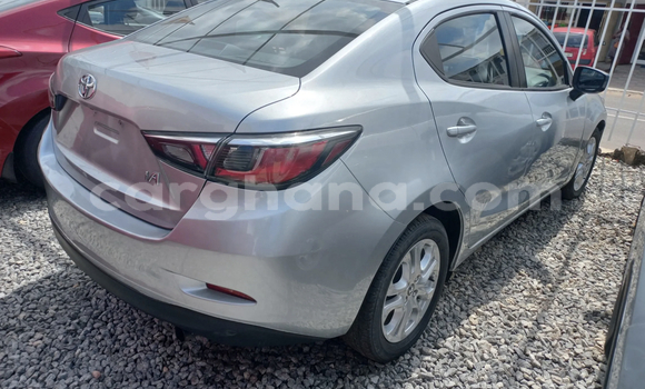 Ra Àlòkù Toyota Yaris Silver Ọkọ̀ in Accra ni Greater Accra Ra Àlòkù Toyota Yaris Silver Ọkọ̀ in Accra ni Greater Accra