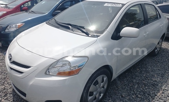 Buy Used Toyota Yaris White Car in Accra in Greater Accra Buy Used Toyota Yaris White Car in Accra in Greater Accra