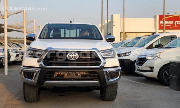 Buy Import Toyota Hilux White Car in Import - Dubai in Ashanti Buy Import Toyota Hilux White Car in Import - Dubai in Ashanti