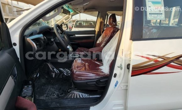 Buy Import Toyota Hilux White Car in Import - Dubai in Ashanti Buy Import Toyota Hilux White Car in Import - Dubai in Ashanti