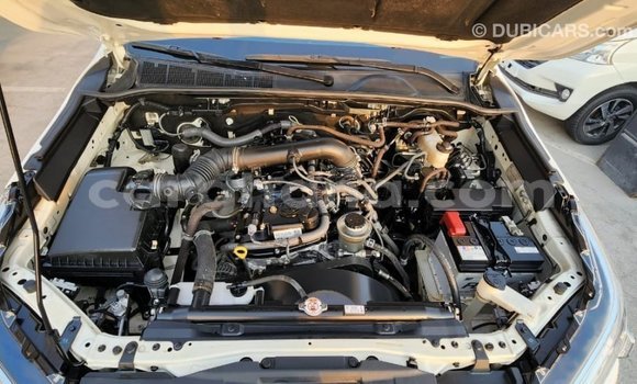 Buy Import Toyota Hilux White Car in Import - Dubai in Ashanti Buy Import Toyota Hilux White Car in Import - Dubai in Ashanti