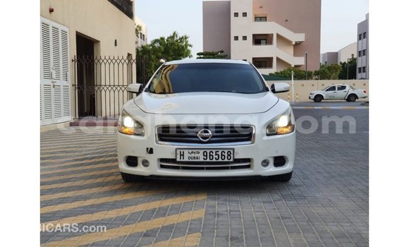 Sayi Imported Nissan Maxima White Mota in Import - Dubai a Ashanti Sayi Imported Nissan Maxima White Mota in Import - Dubai a Ashanti
