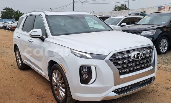 Buy Used Hyundai Santa Fe White Car in Accra in Greater Accra Buy Used Hyundai Santa Fe White Car in Accra in Greater Accra