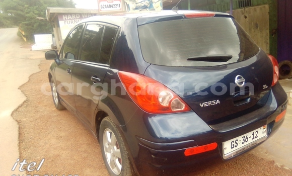 Buy Used Nissan Versa Blue Car in Tarkwa in Western