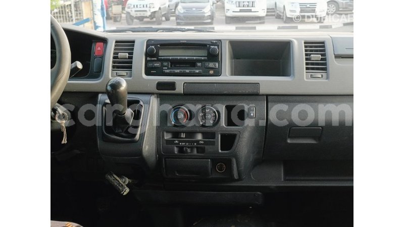 Big with watermark toyota hiace ashanti import dubai 47985