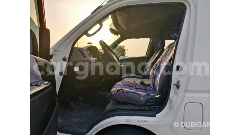 Big with watermark toyota hiace ashanti import dubai 47985