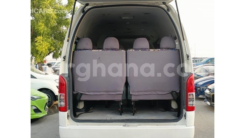 Big with watermark toyota hiace ashanti import dubai 47985