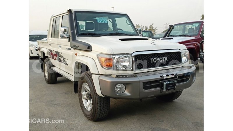 Big with watermark toyota land cruiser ashanti import dubai 47986