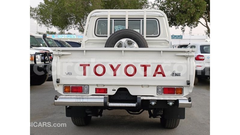 Big with watermark toyota land cruiser ashanti import dubai 47986