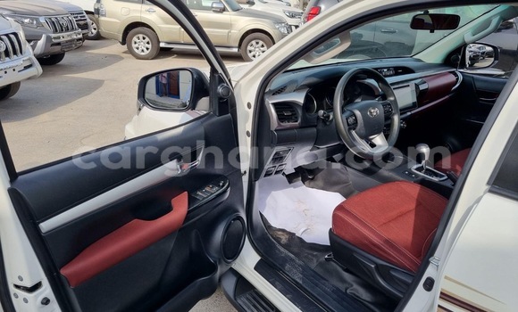 Buy Used Toyota Hilux White Car in Accra in Greater Accra Buy Used Toyota Hilux White Car in Accra in Greater Accra