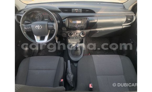 Sayi Imported Toyota Hilux White Mota in Import - Dubai a Ashanti Sayi Imported Toyota Hilux White Mota in Import - Dubai a Ashanti