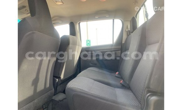 Sayi Imported Toyota Hilux White Mota in Import - Dubai a Ashanti Sayi Imported Toyota Hilux White Mota in Import - Dubai a Ashanti