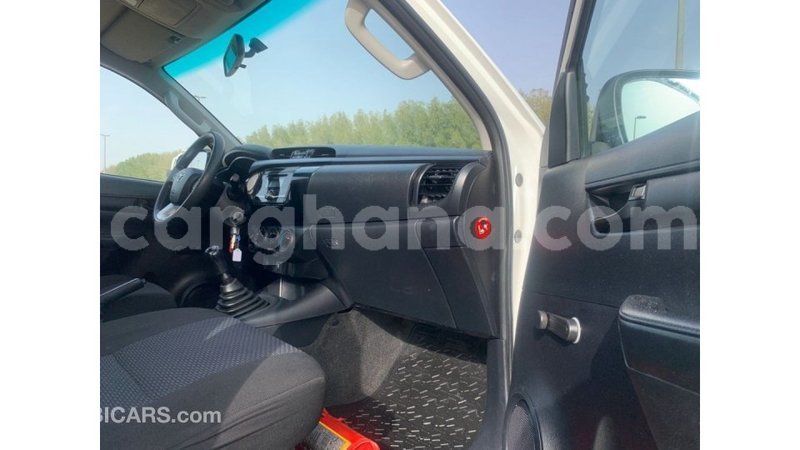 Big with watermark toyota hilux ashanti import dubai 48017