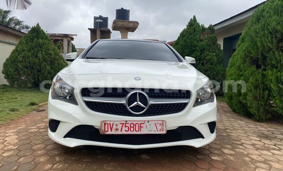 Ra Imported Mercedes‒Benz CLA-klasse funfun Ọkọ̀ in Accra ni Greater Accra