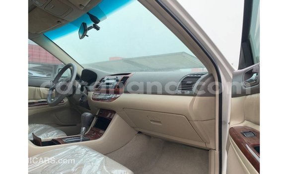 Ra Imported Toyota Camry funfun Ọkọ̀ in Import - Dubai ni Ashanti Ra Imported Toyota Camry funfun Ọkọ̀ in Import - Dubai ni Ashanti