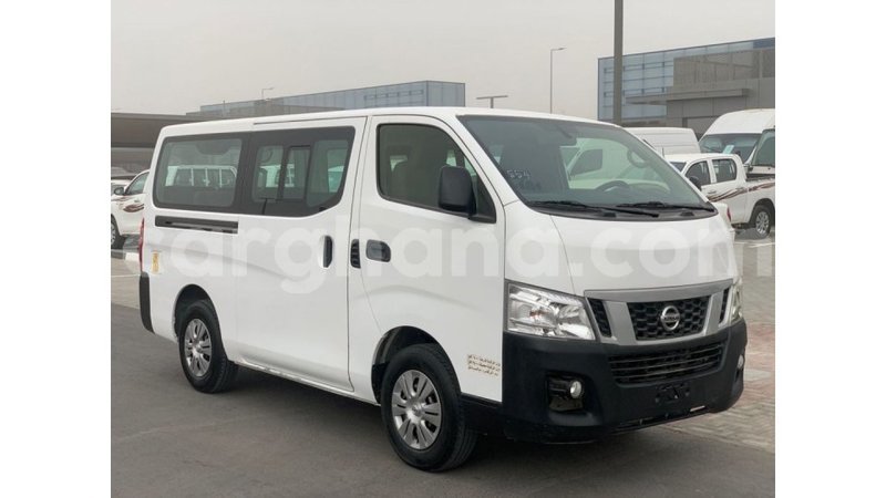 Big with watermark nissan urvan ashanti import dubai 48030