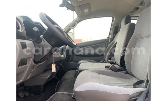 Ra Imported Nissan Urvan funfun Ọkọ̀ in Import - Dubai ni Ashanti Ra Imported Nissan Urvan funfun Ọkọ̀ in Import - Dubai ni Ashanti
