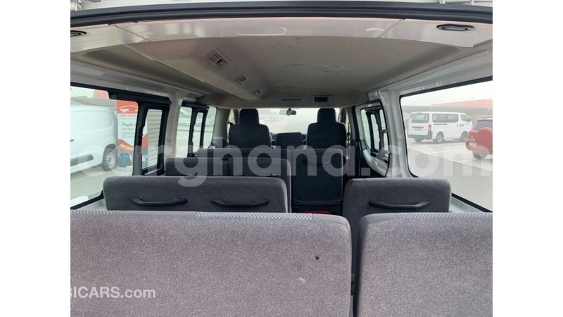 Big with watermark nissan urvan ashanti import dubai 48030