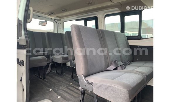 Ra Imported Nissan Urvan funfun Ọkọ̀ in Import - Dubai ni Ashanti Ra Imported Nissan Urvan funfun Ọkọ̀ in Import - Dubai ni Ashanti