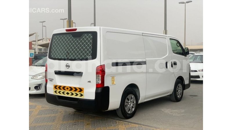 Big with watermark nissan urvan ashanti import dubai 48032