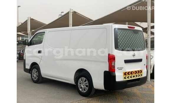 Ra Imported Nissan Urvan funfun Ọkọ̀ in Import - Dubai ni Ashanti Ra Imported Nissan Urvan funfun Ọkọ̀ in Import - Dubai ni Ashanti