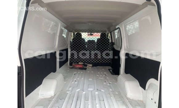 Ra Imported Nissan Urvan funfun Ọkọ̀ in Import - Dubai ni Ashanti Ra Imported Nissan Urvan funfun Ọkọ̀ in Import - Dubai ni Ashanti