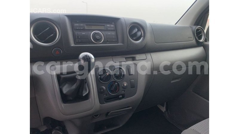 Big with watermark nissan urvan ashanti import dubai 48033