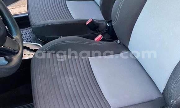 Buy Used Toyota Yaris Silver Car in Sekondi–Takoradi Metropolitan in Western Buy Used Toyota Yaris Silver Car in Sekondi–Takoradi Metropolitan in Western