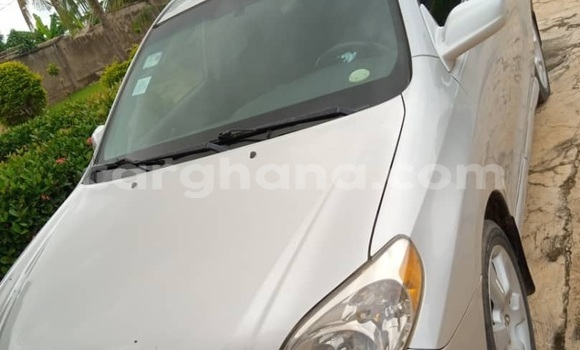 Buy Used Toyota Matrix Silver Car in Kumasi in Ashanti Buy Used Toyota Matrix Silver Car in Kumasi in Ashanti